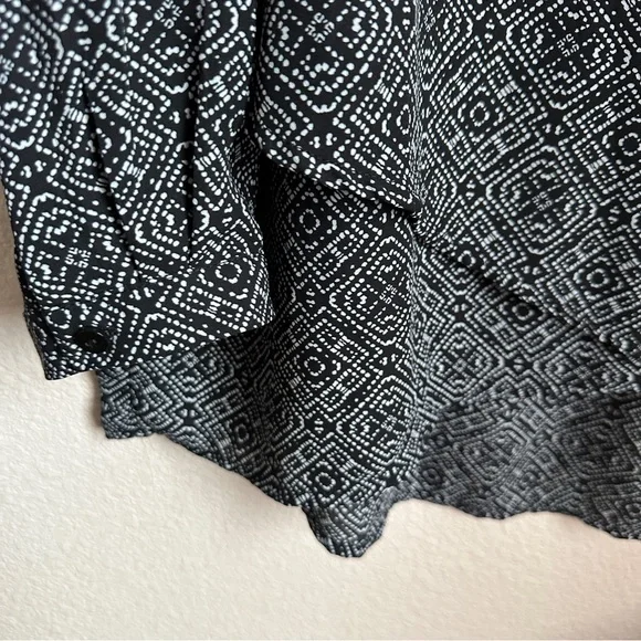 Chelsea & Theodore Geometric Print Blouse Sz XL‎ NEW - Picture 2 of 8